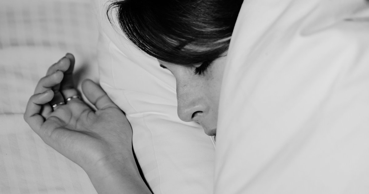 Ataki paniki nocą - dlaczego występują i jak je powstrzymać