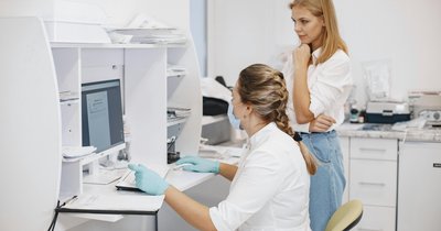 Badania profilaktyczne kobiet w różnych etapach życia - kompleksowy plan